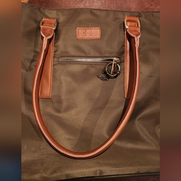 Leather and Green Tote Bag - Picture 9 of 9